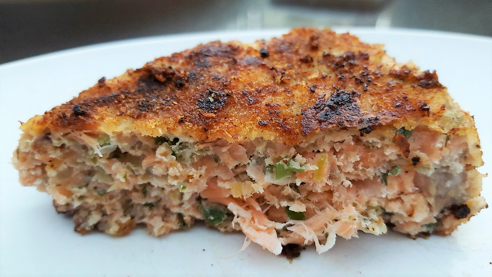 Salmon Cakes - With Herbs & Lemon - Mummy is Cooking